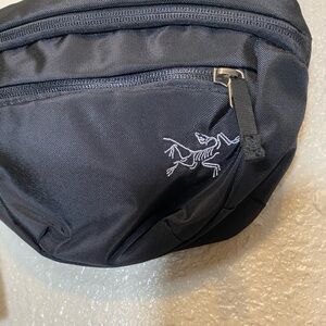ARC'TERYX Mantis 2 Waist pack Shoulder Bag Nylon  Black 25818-133008